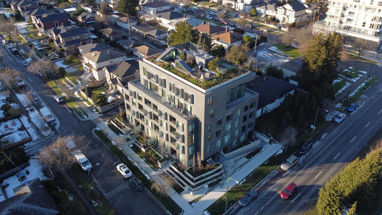 501-7777 Cambie St