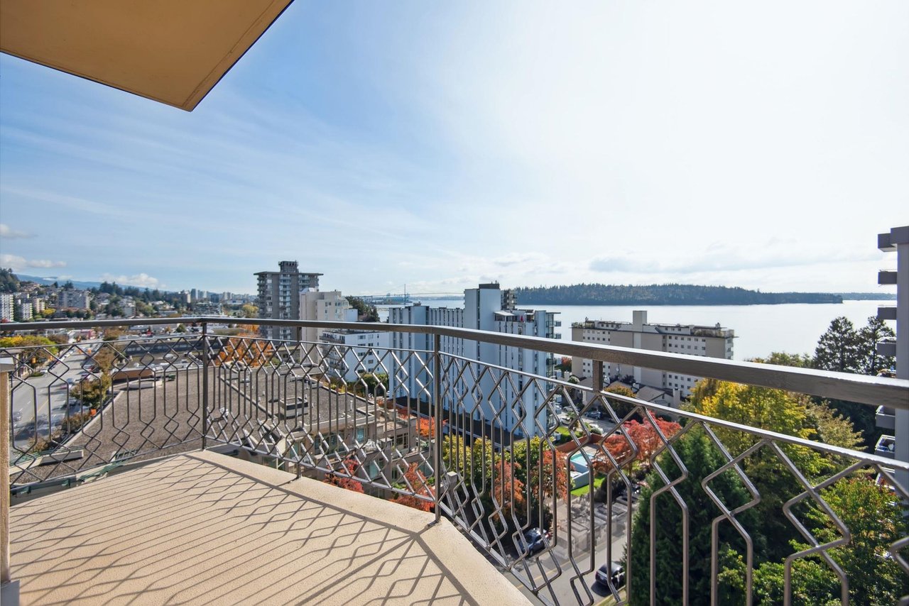 902-1930 Marine Dr
