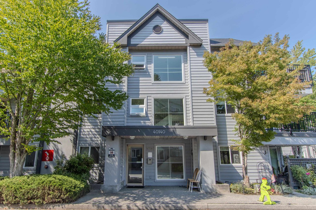 C211-40140 Willow Cres
