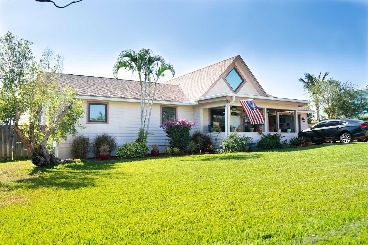 1072 Santa Cruz Drive