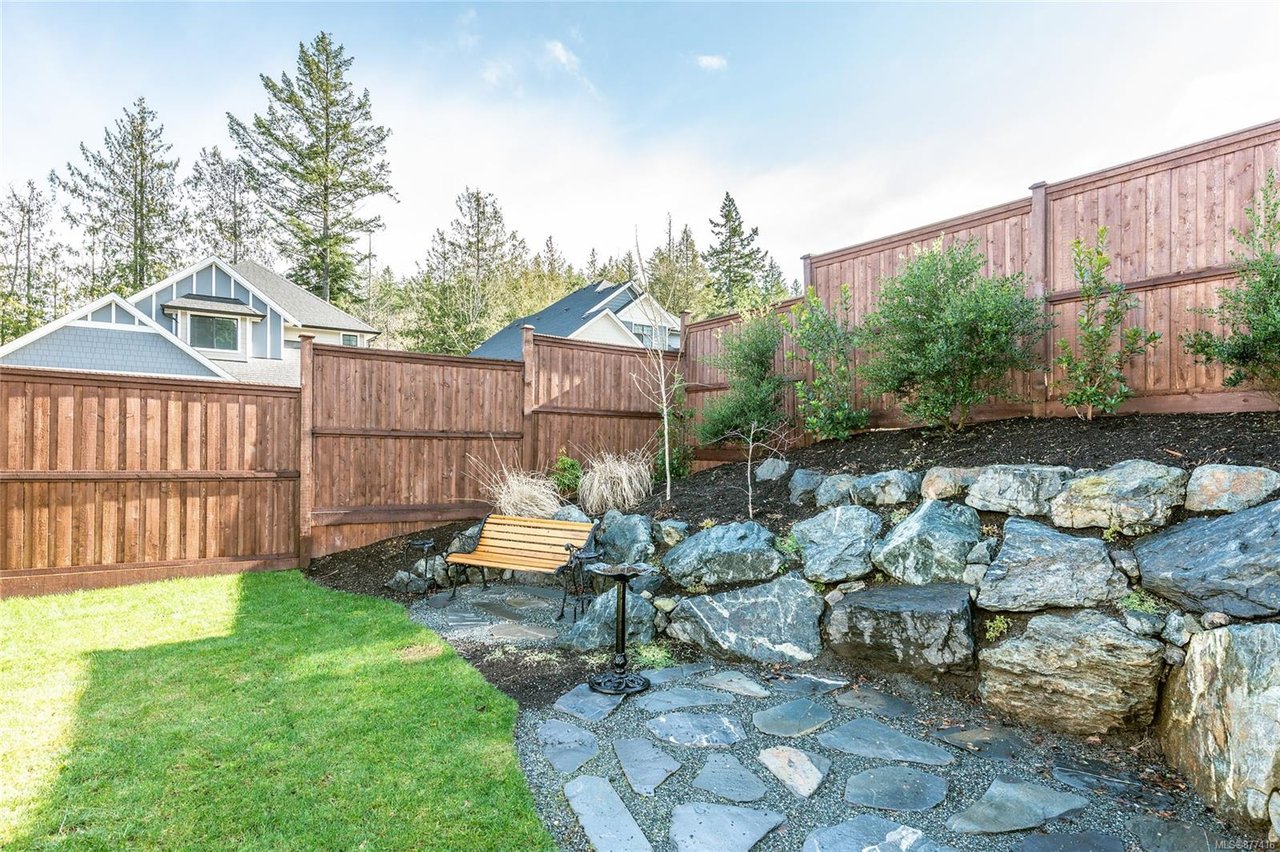 3535 Paperbark Cres