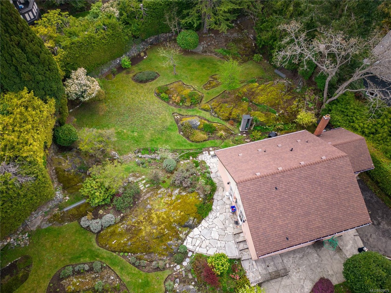 563 Foul Bay Rd