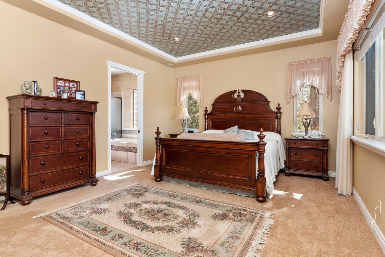 1255 Scarsbrook Court