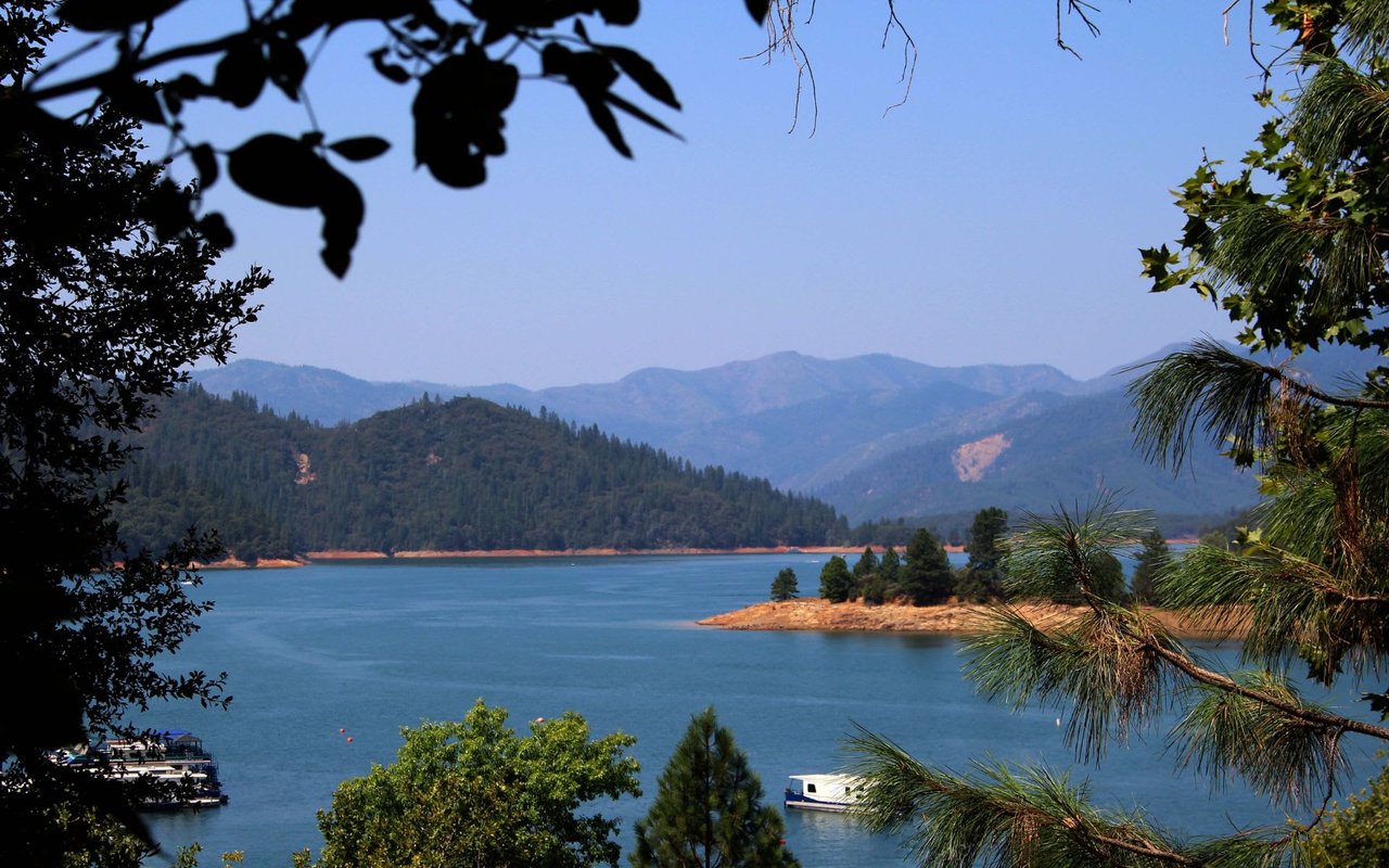 Shasta Lake