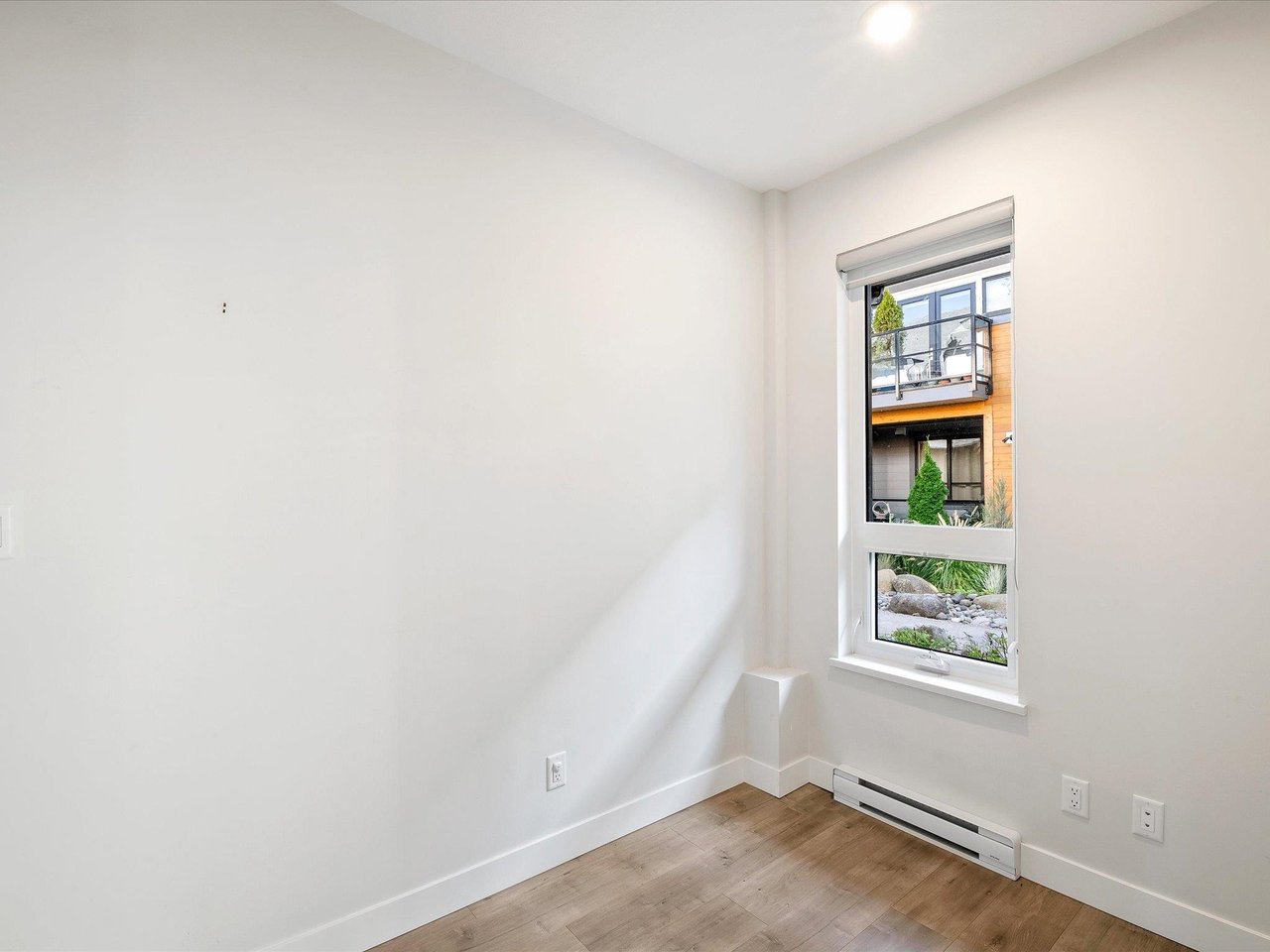 41-1188 Main St