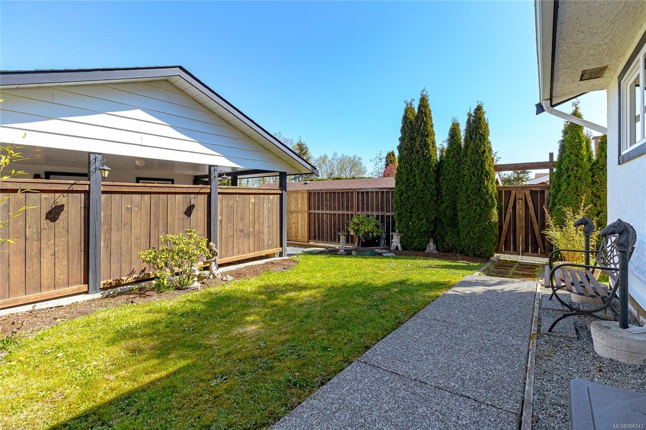 1550 McHattie Rd