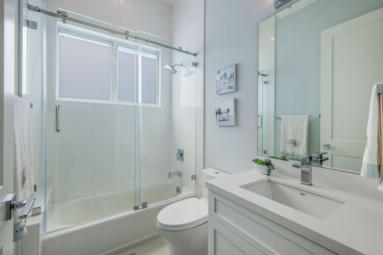 31 Manor Terrace, Marco Island