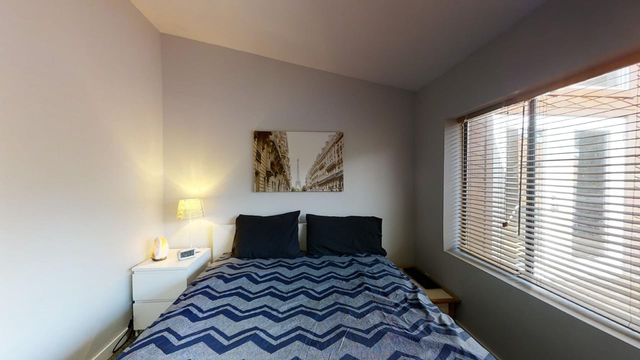 2254 Read Cres