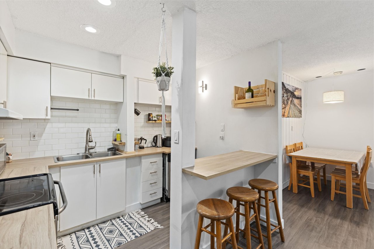 K104-1400 Alta Lake Rd