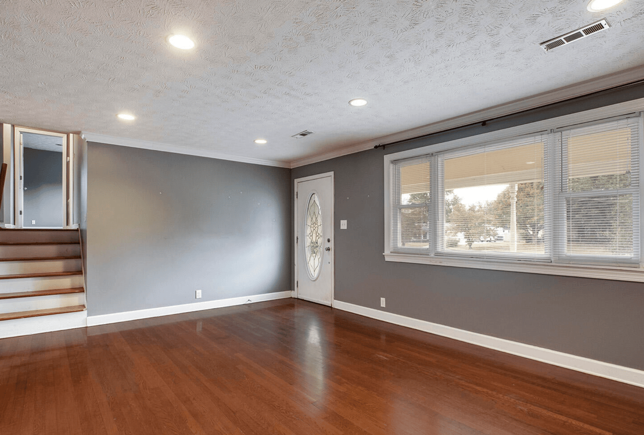 3933 Deerfield Road