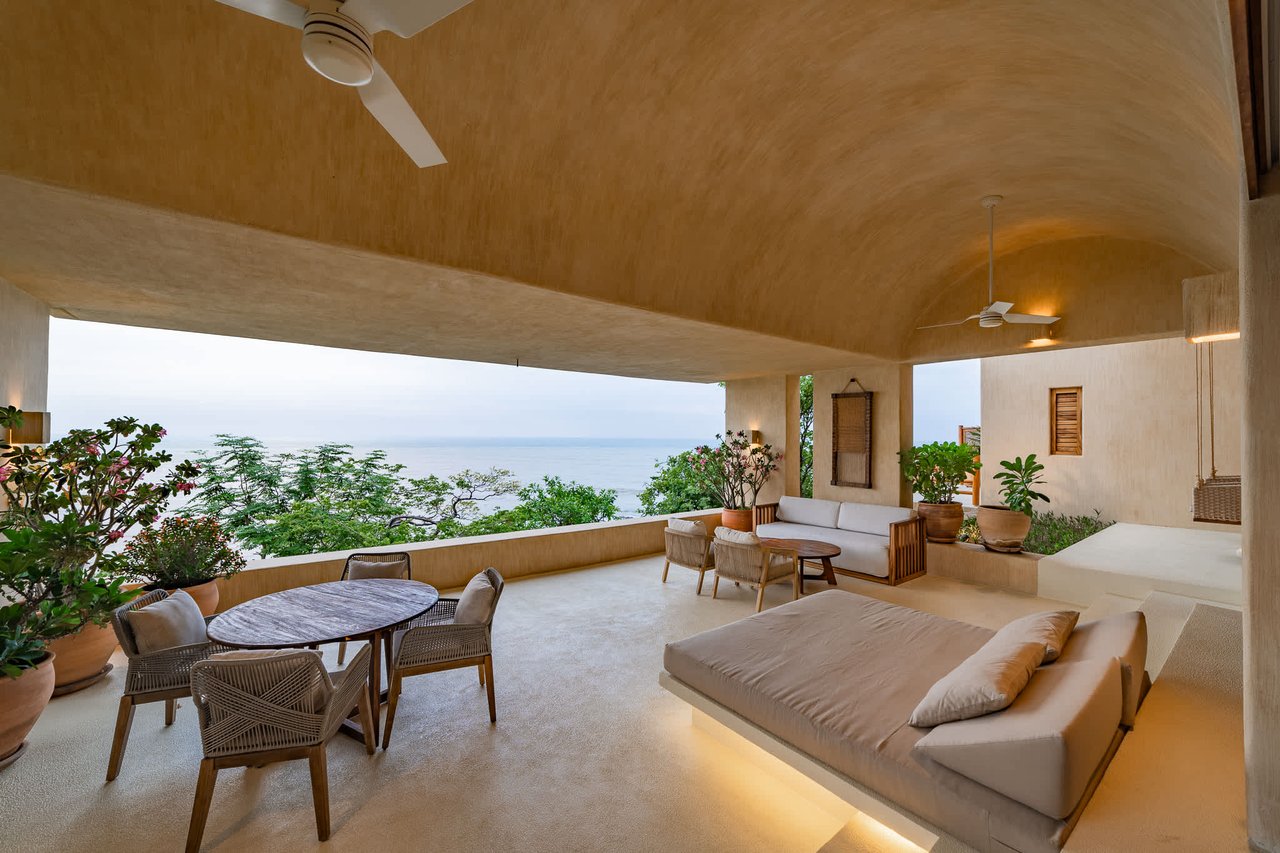 4 bedroom, Single Family Homes, Villa Playa, Montecito Beach Village