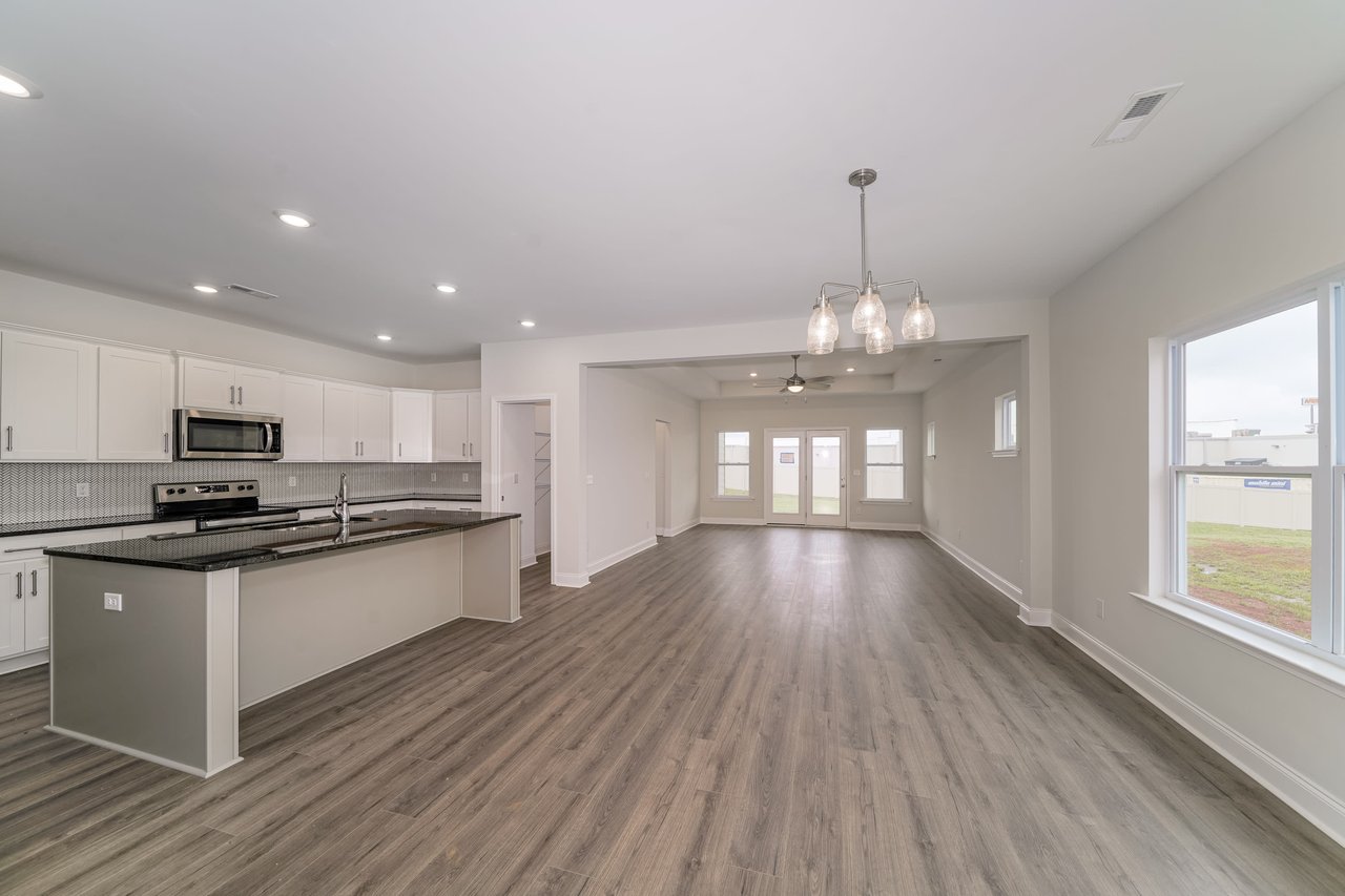 Summit Lakes Community just minutes from I-65! ATHENS CITY SCHOOLS!
