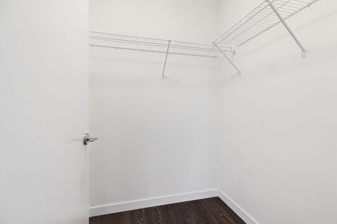 651-955 E Hastings St