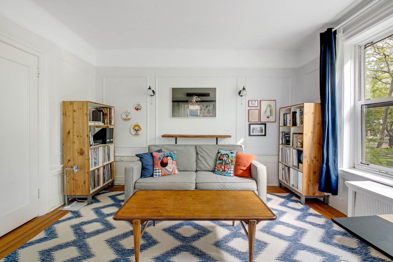 SUNSET PARK FINNISH CO-OP WITH BUILT-INS, PARK VIEWS ASKS $445K