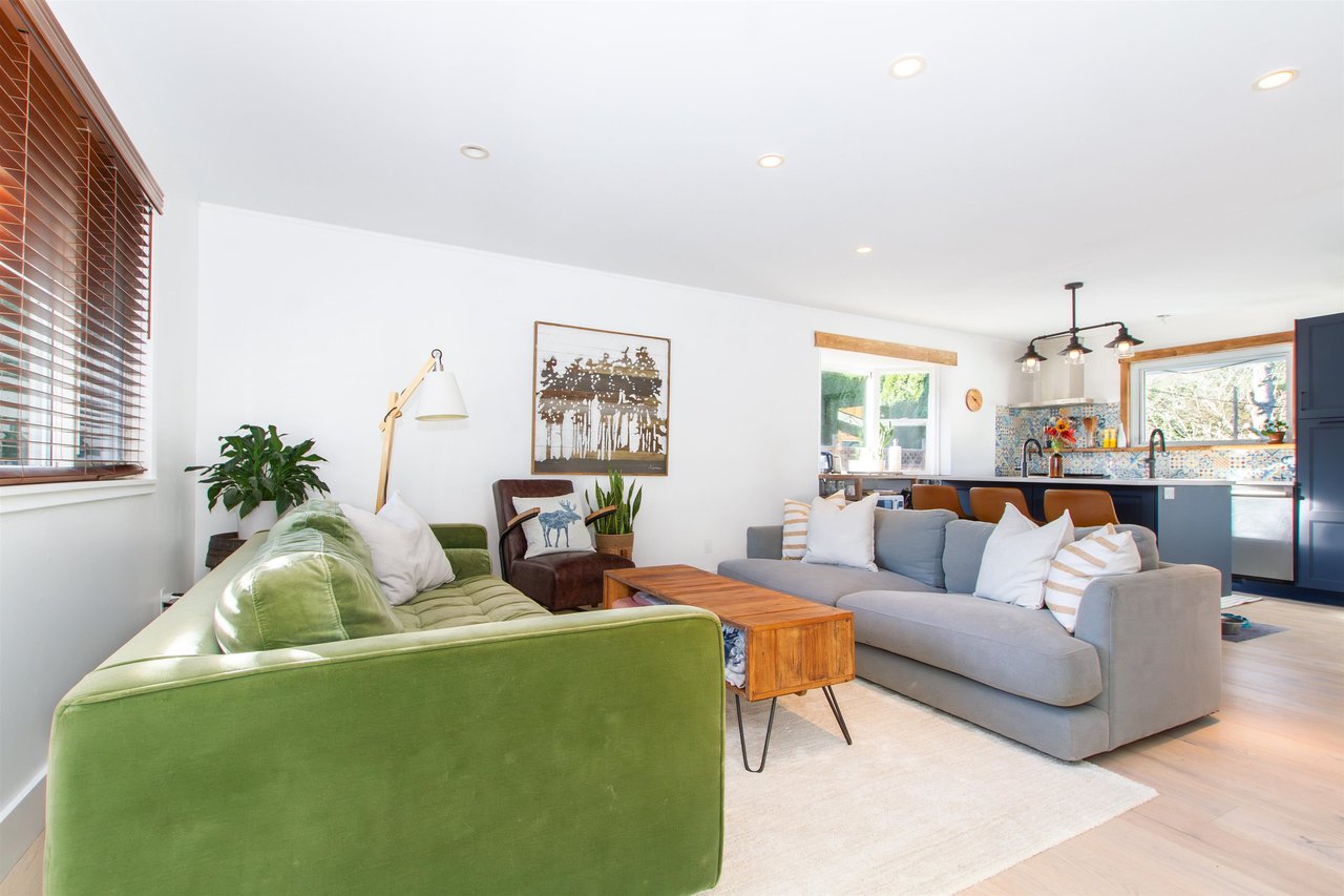 41551 Brennan Road, Squamish