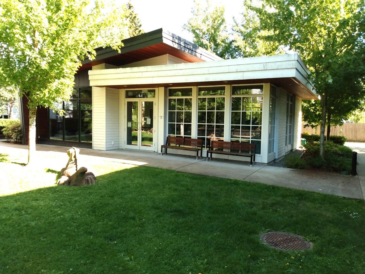 150-548 Foster Ave