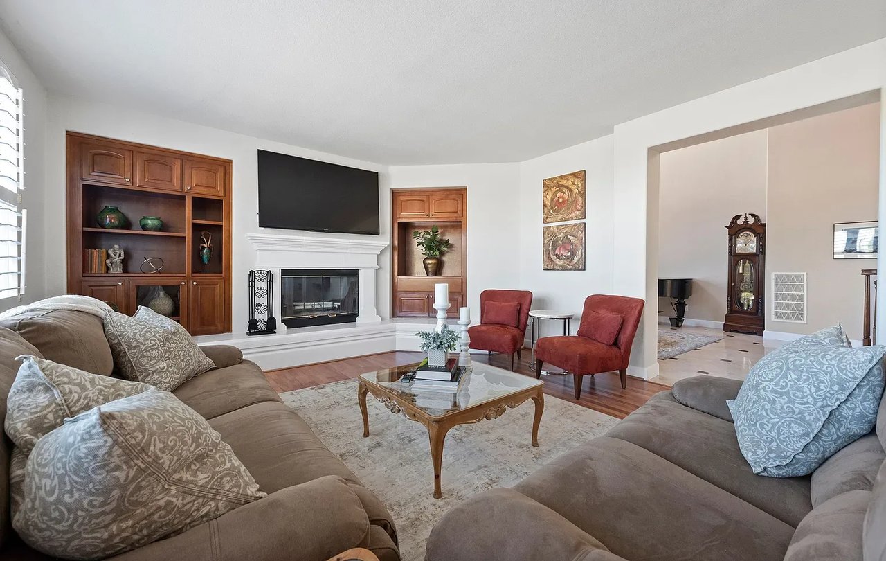 3800 Venus Ct