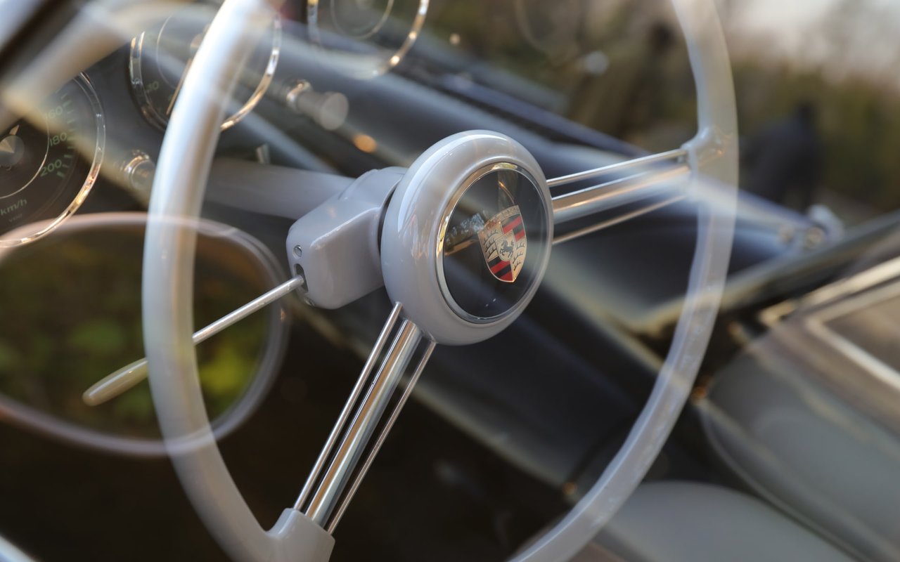 Wavecrest, World's Largest Woodies Classic Car Show at Moonlight Beach