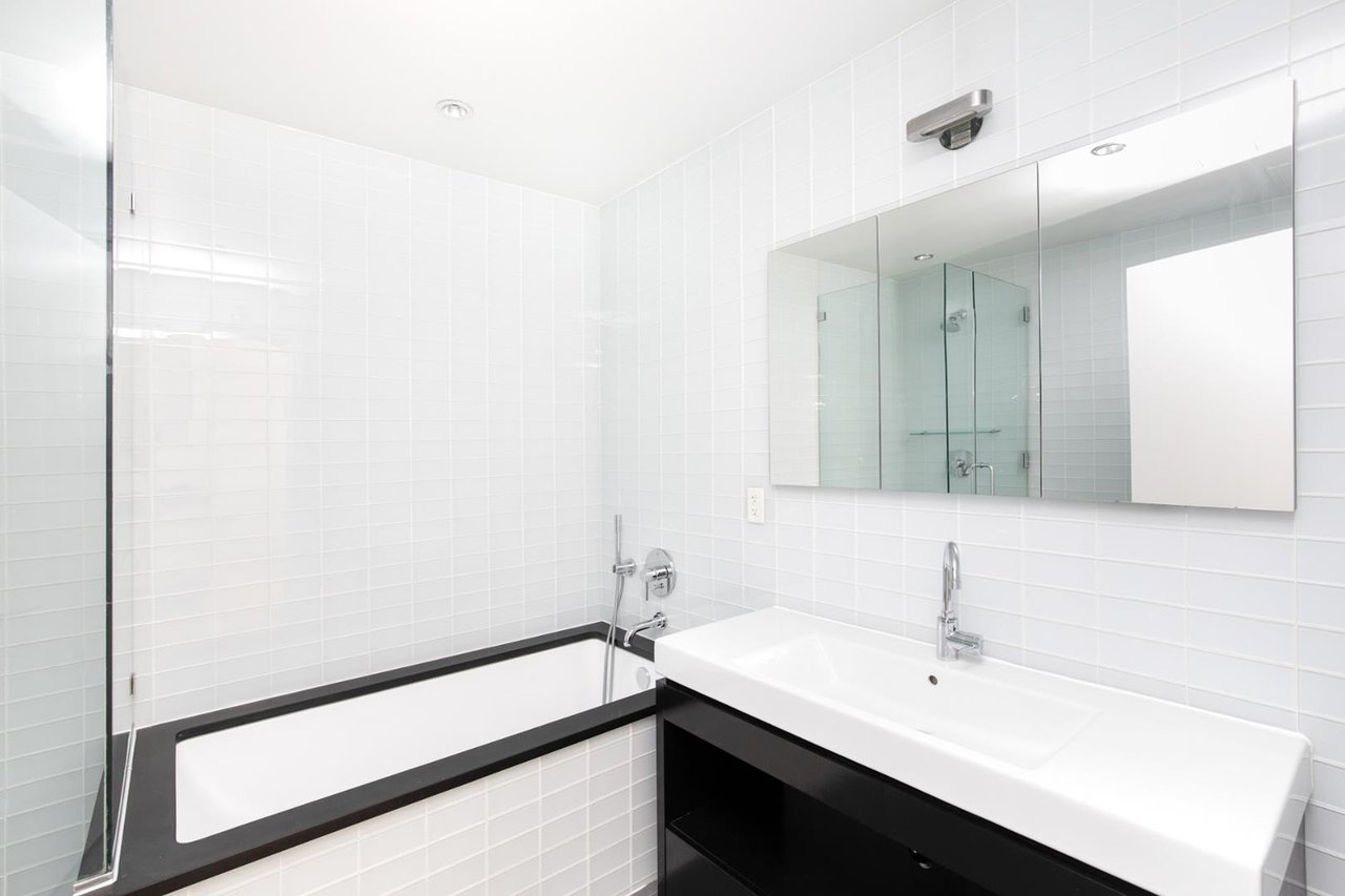 554 West 54th Street, Apt 23-R