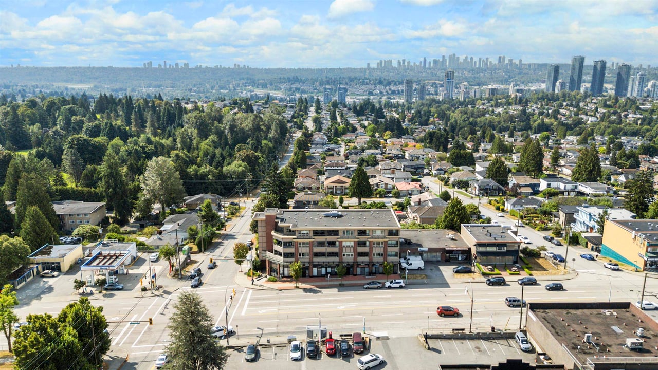 201-5688 Hastings Street, Burnaby