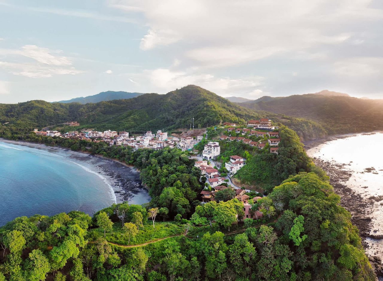 Casa Chameleon Residences