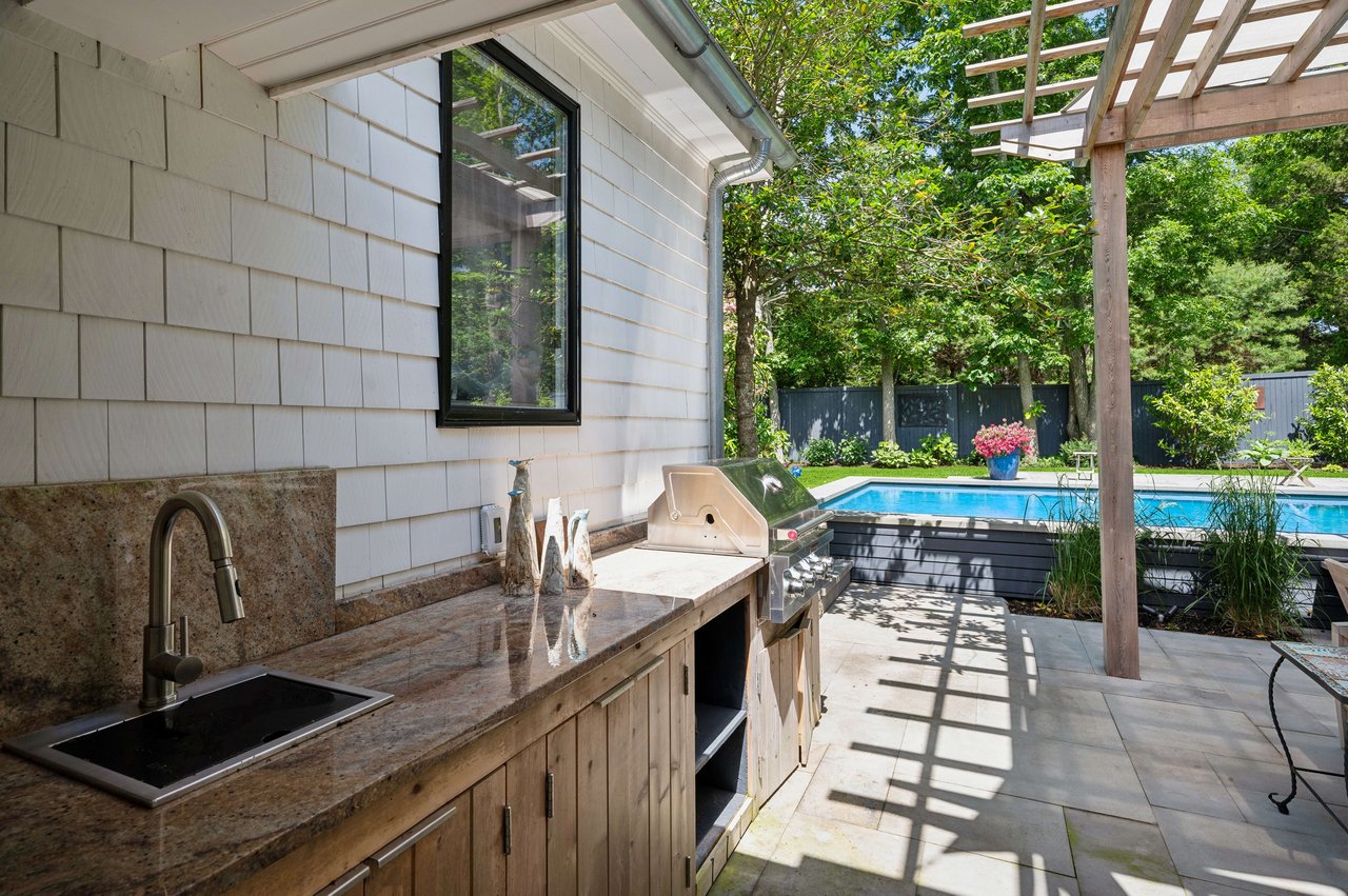 44 Jesse Halsey Lane
