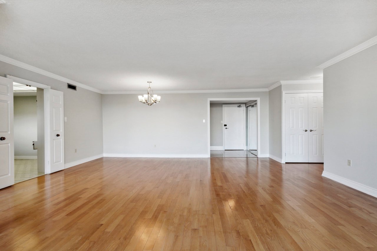 65 Skymark Drive 301