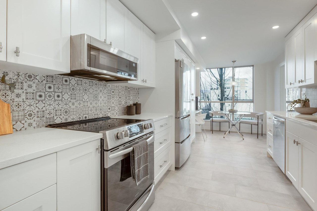 406-1575 W 10th Ave