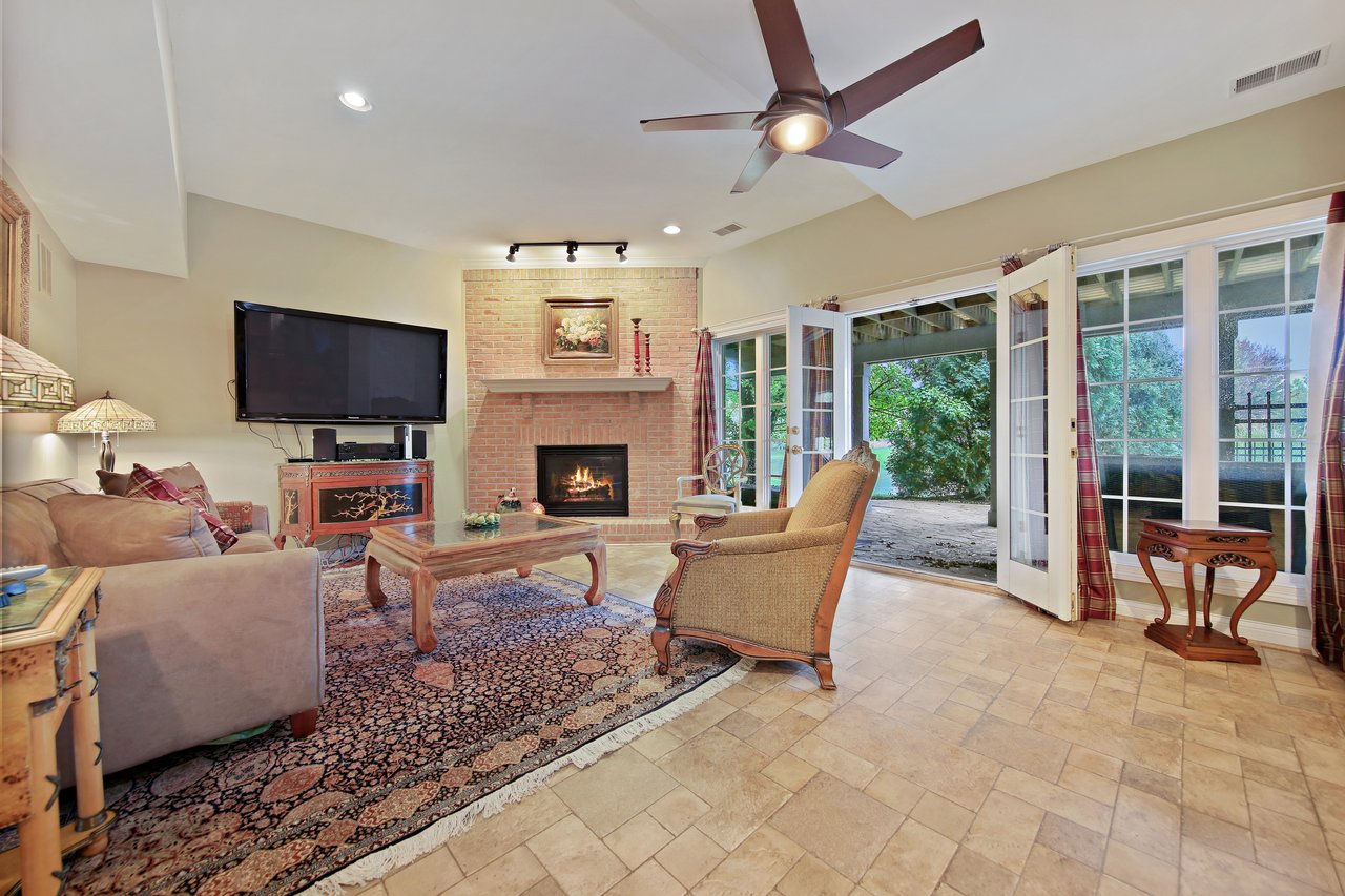 9295 Cascade Cir