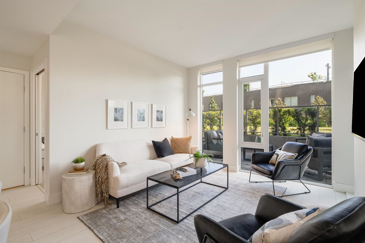 208-3538 Sawmill Cres