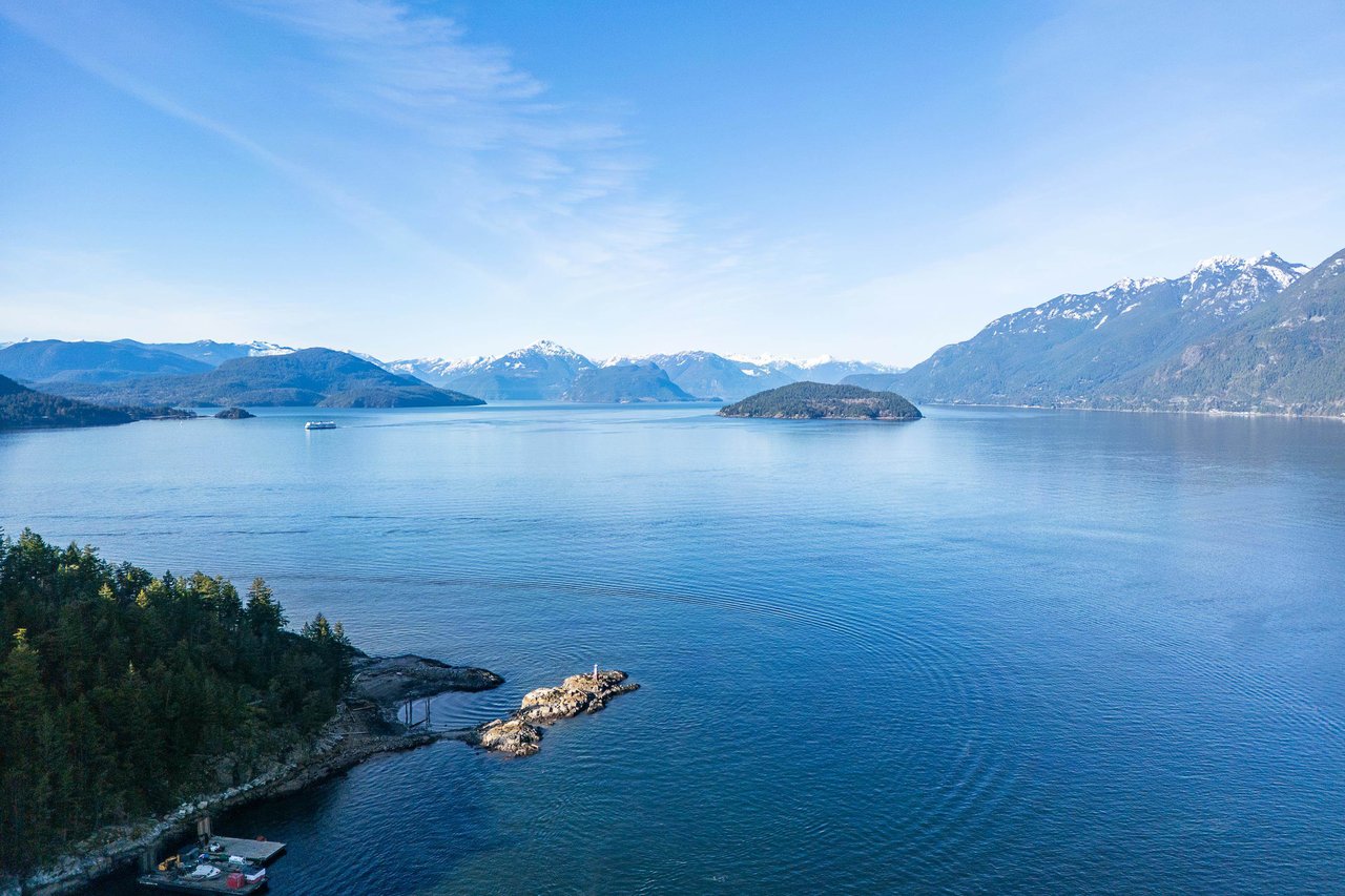 5383 Howe Sound