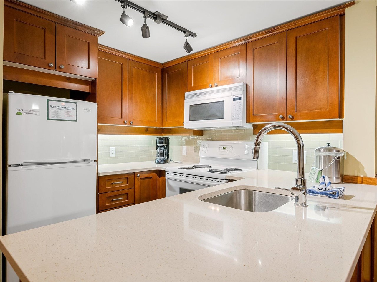 205 G3-4653 Blackcomb Wy