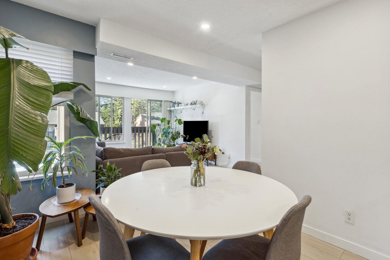1894 Purcell Way, North Vancouver