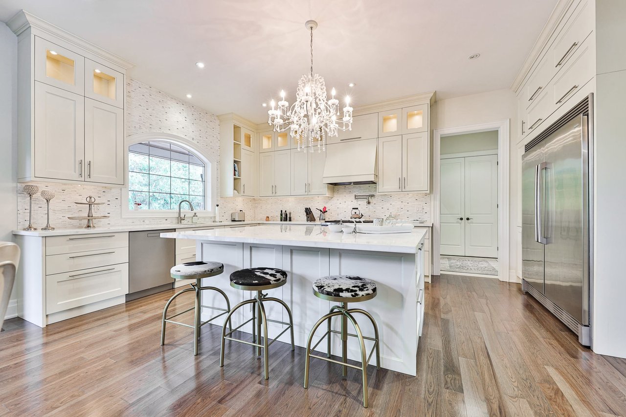 363 Seaton Drive, Oakville