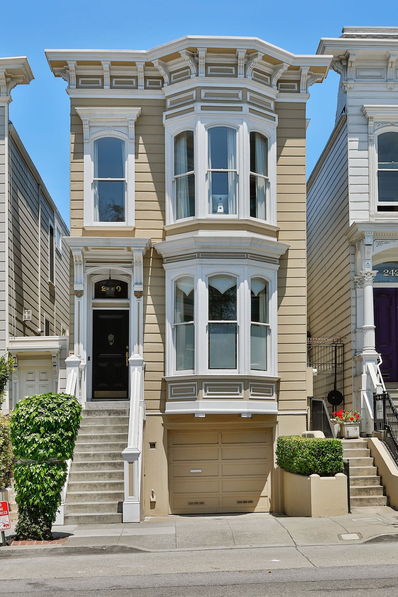 Chic Design Victorian Home