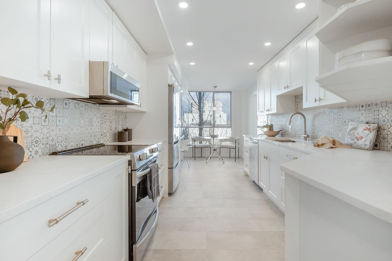406-1575 W 10th Ave