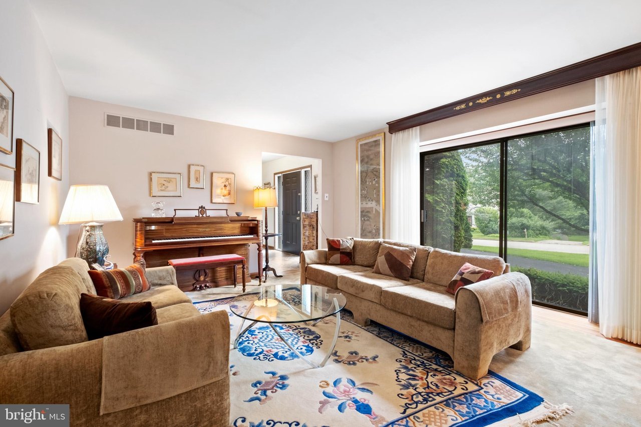 31 Lynne Cir