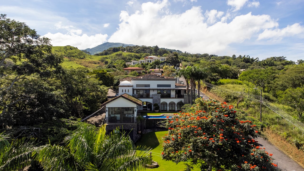 Panoramic View Mountain Estate, Ciudad Colon, San Jose