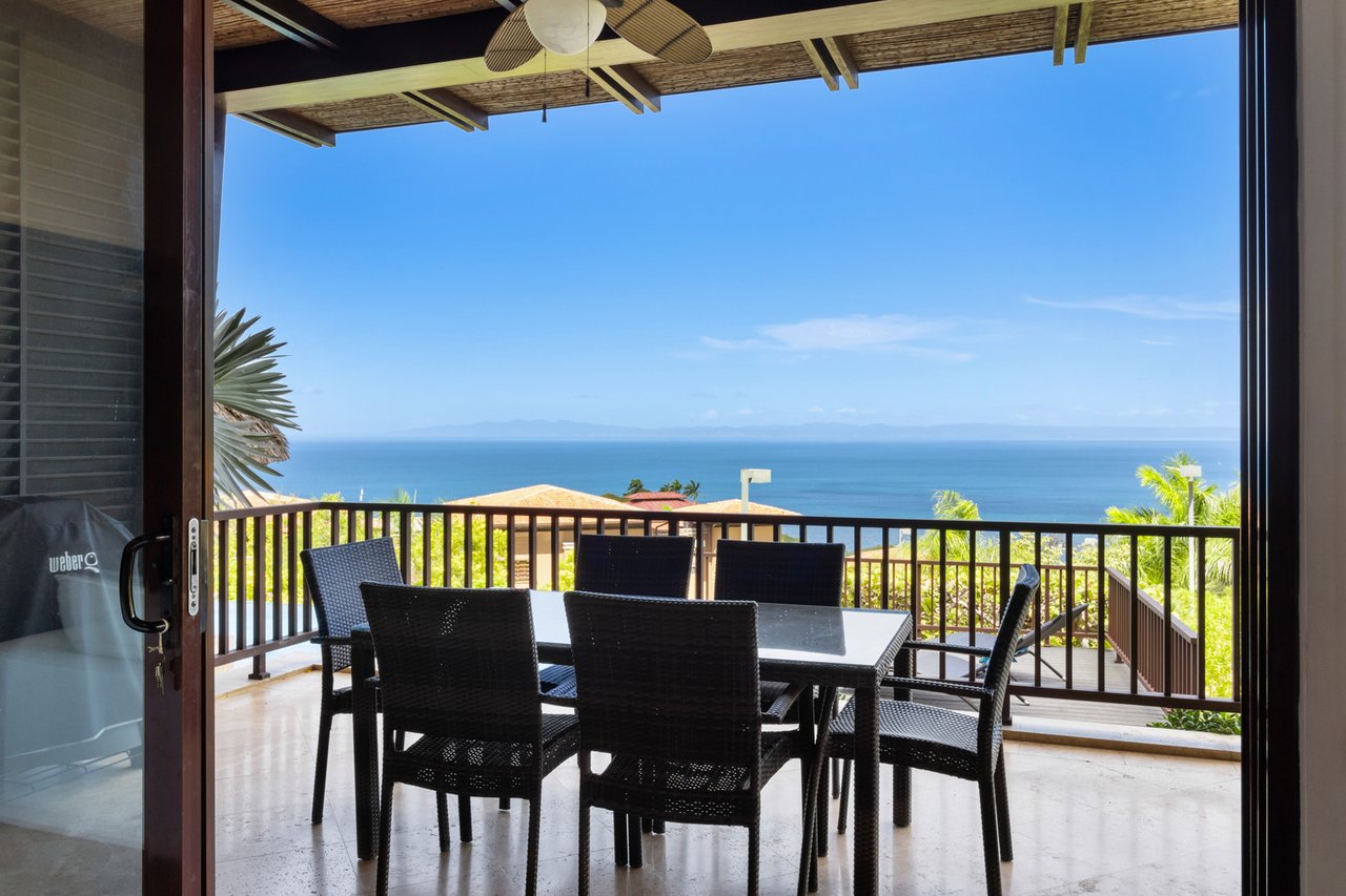 Infinity Pool Oceanview Condo, Papagayo, Guanacaste