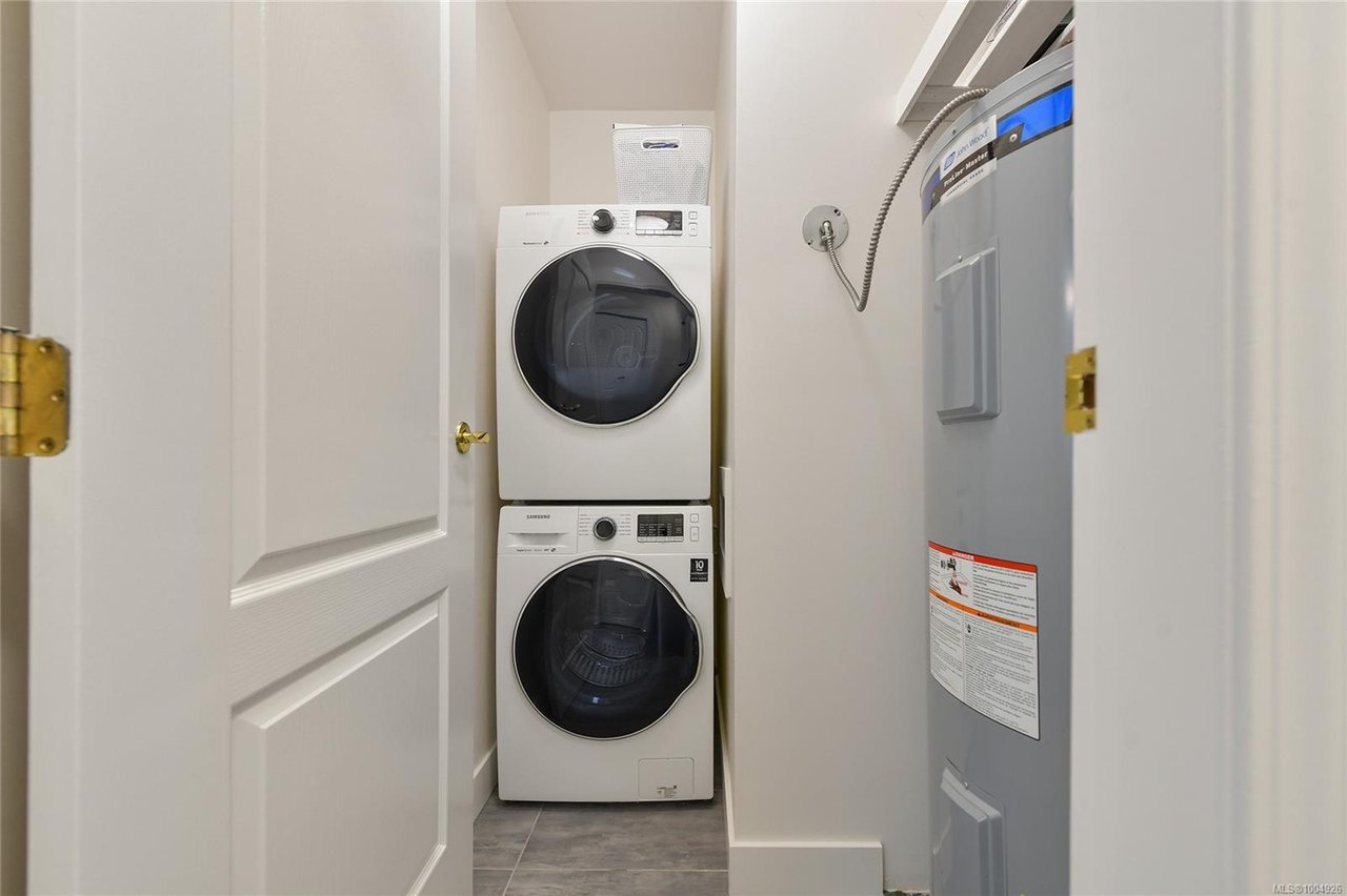 408-50 Songhees Rd