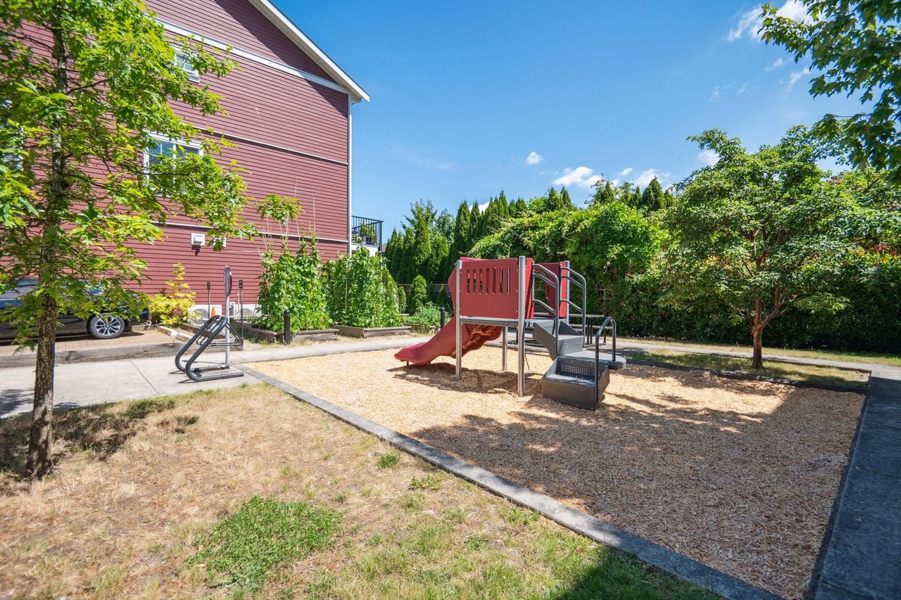 114-9671 Alberta Rd