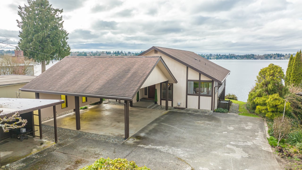 The Lake Stevens Waterfront Estate