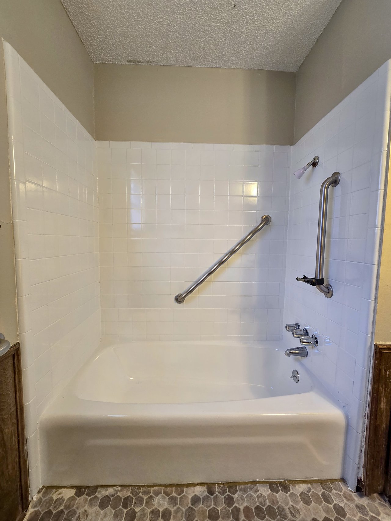 104 Hardesty Dr.