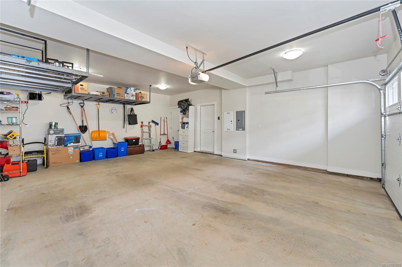 2857 Turnstyle Cres