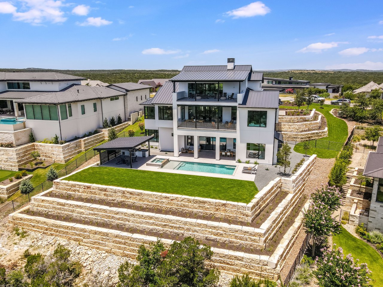 Alluring Amarra Masterpiece
