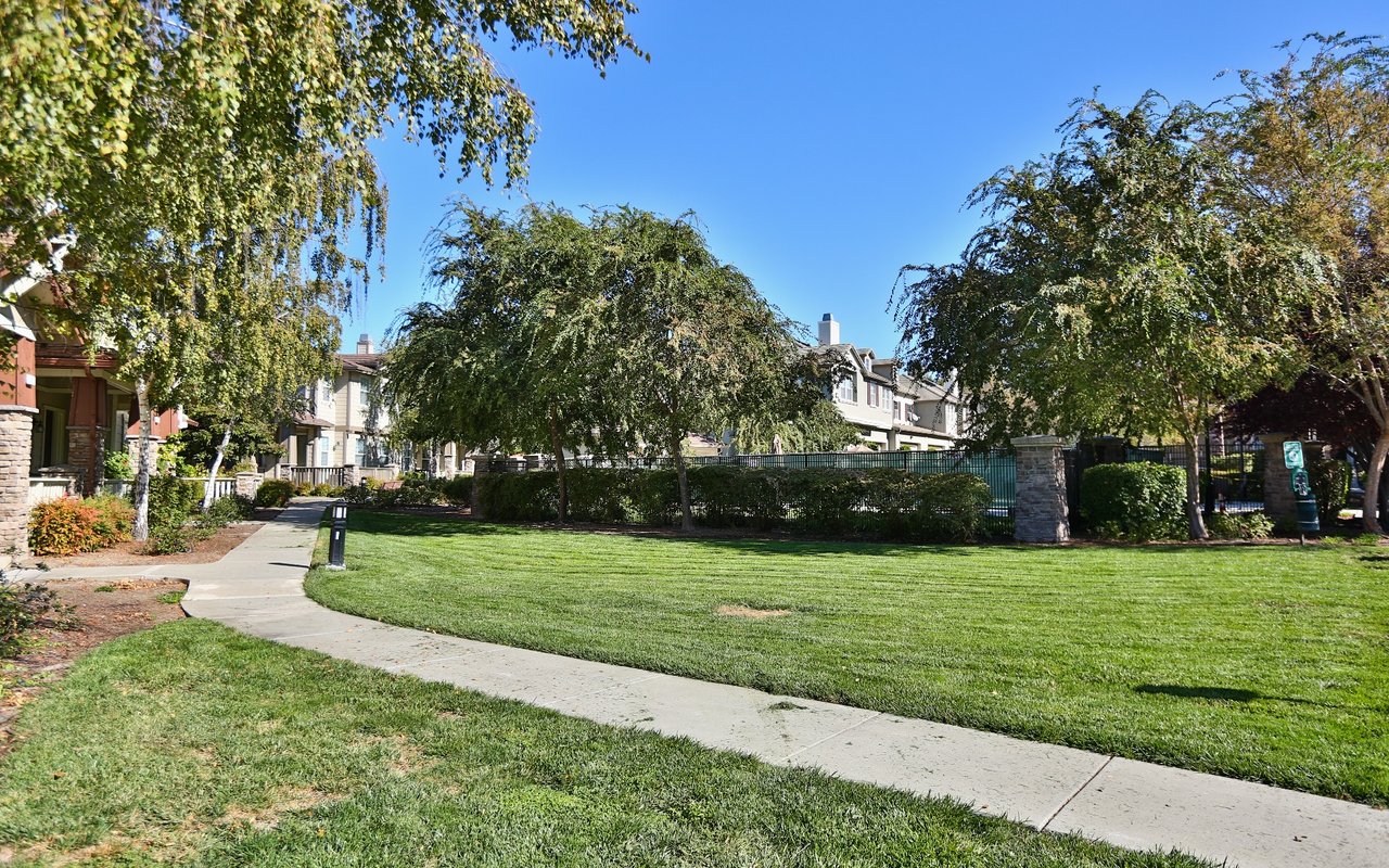 2311 Joree Ln