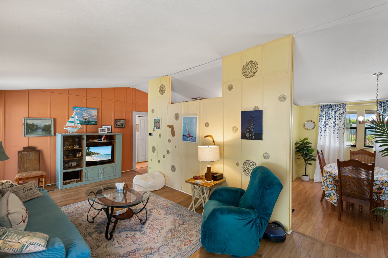 2536 MARTHA  LANE