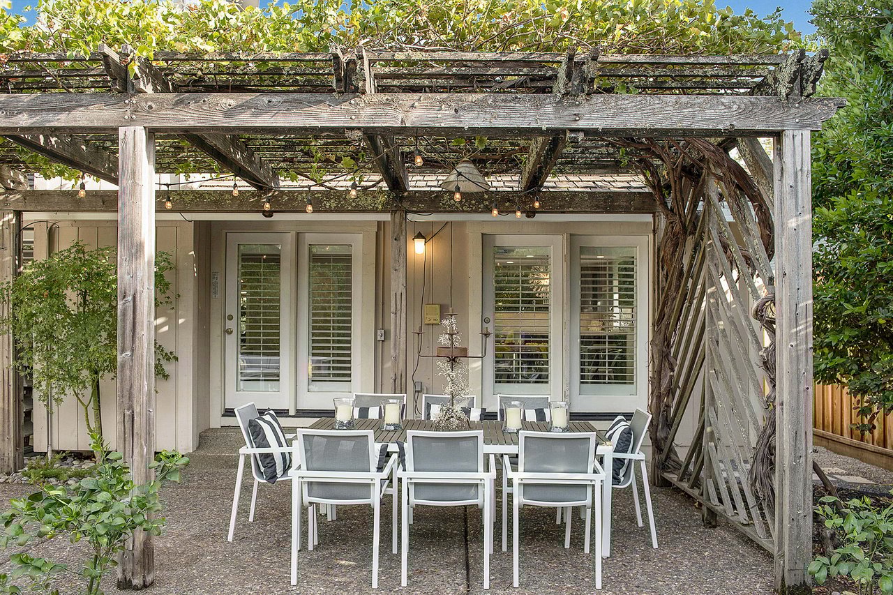 Sophisticated Calistoga Home - SOLD