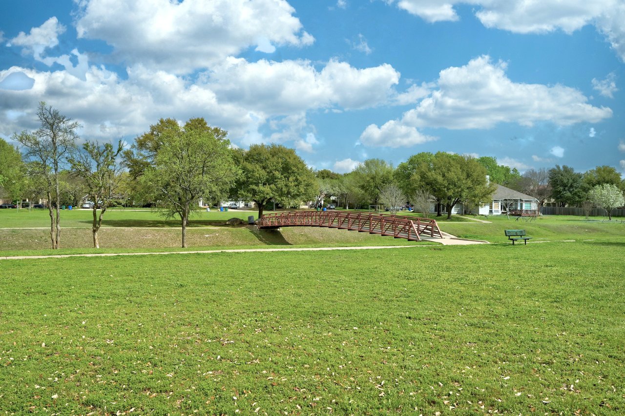 1204 Andrew CV