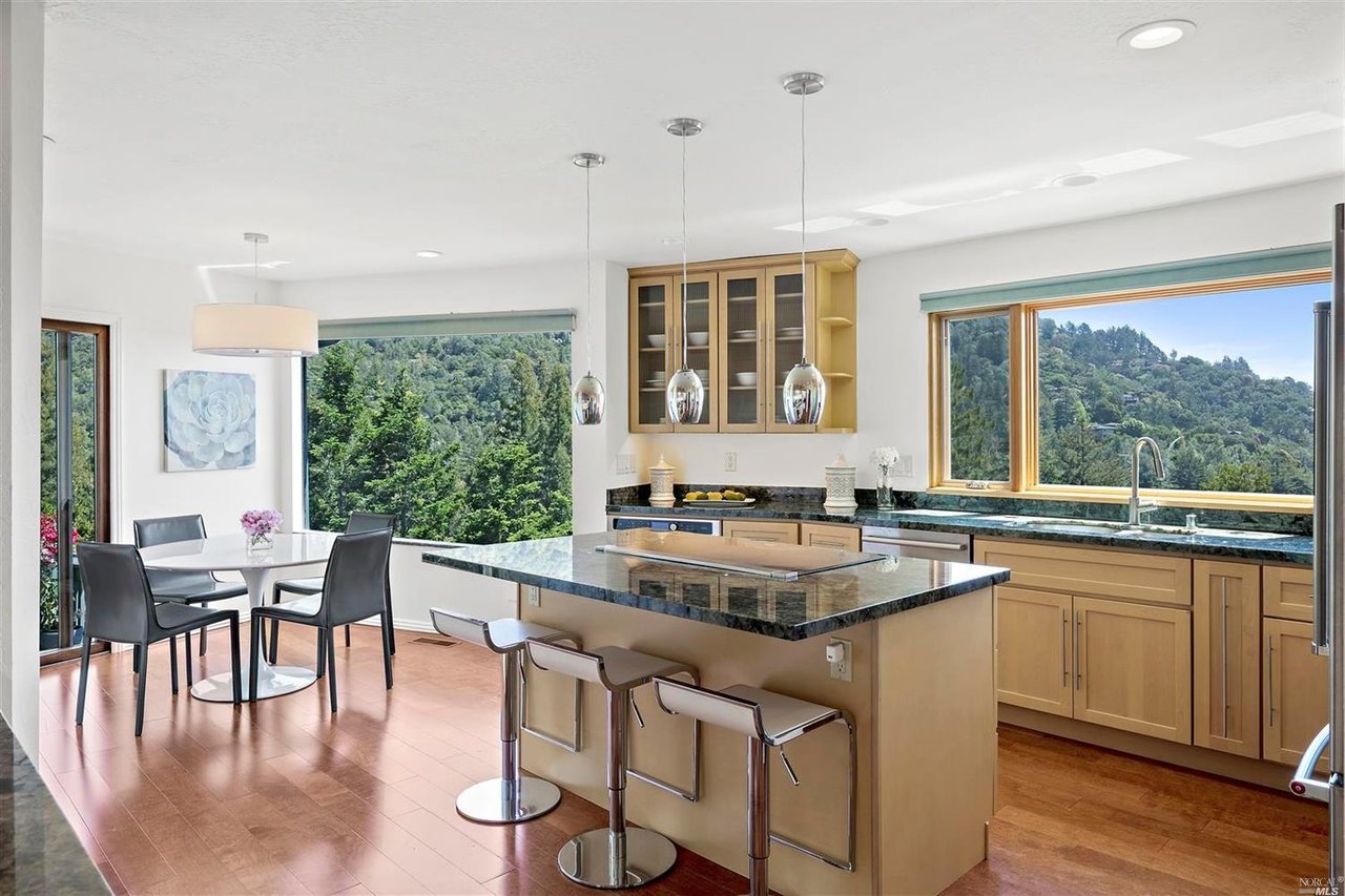 16 Manzanita Pl